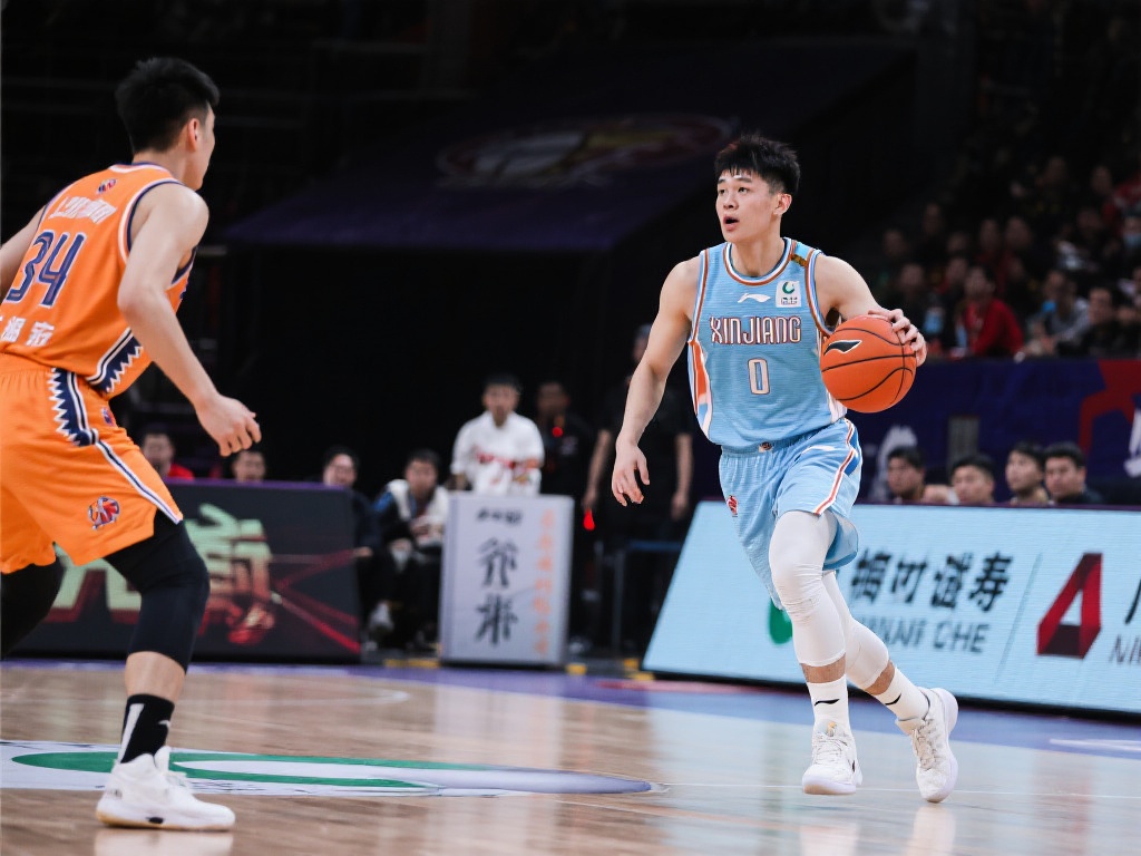 切尔西锁定奥斯梅恩为锋线头号目标，转会费可能突破1亿英镑