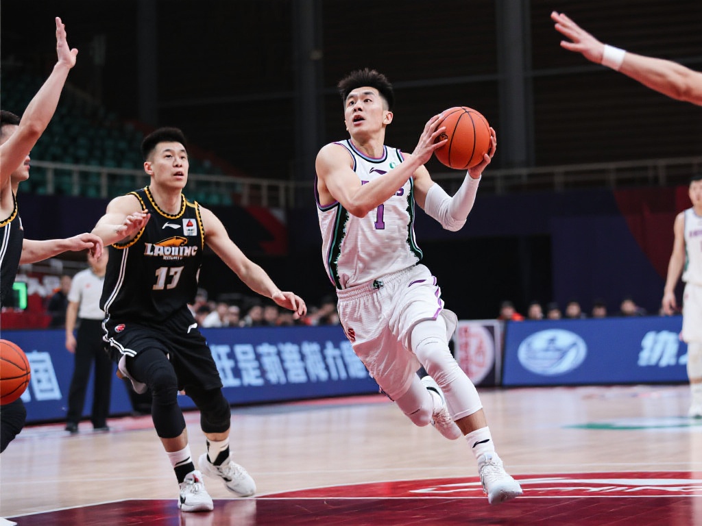 米兰主帅丰塞卡帅位岌岌可危，萨里与阿莱格里成接班热门